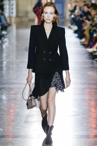 Look 5